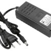 Steckernetzteil mit separatem Eurostecker Stecker Netzteil stabilisiert 12V 60W 5A